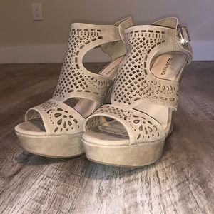Call it Spring tan wedges